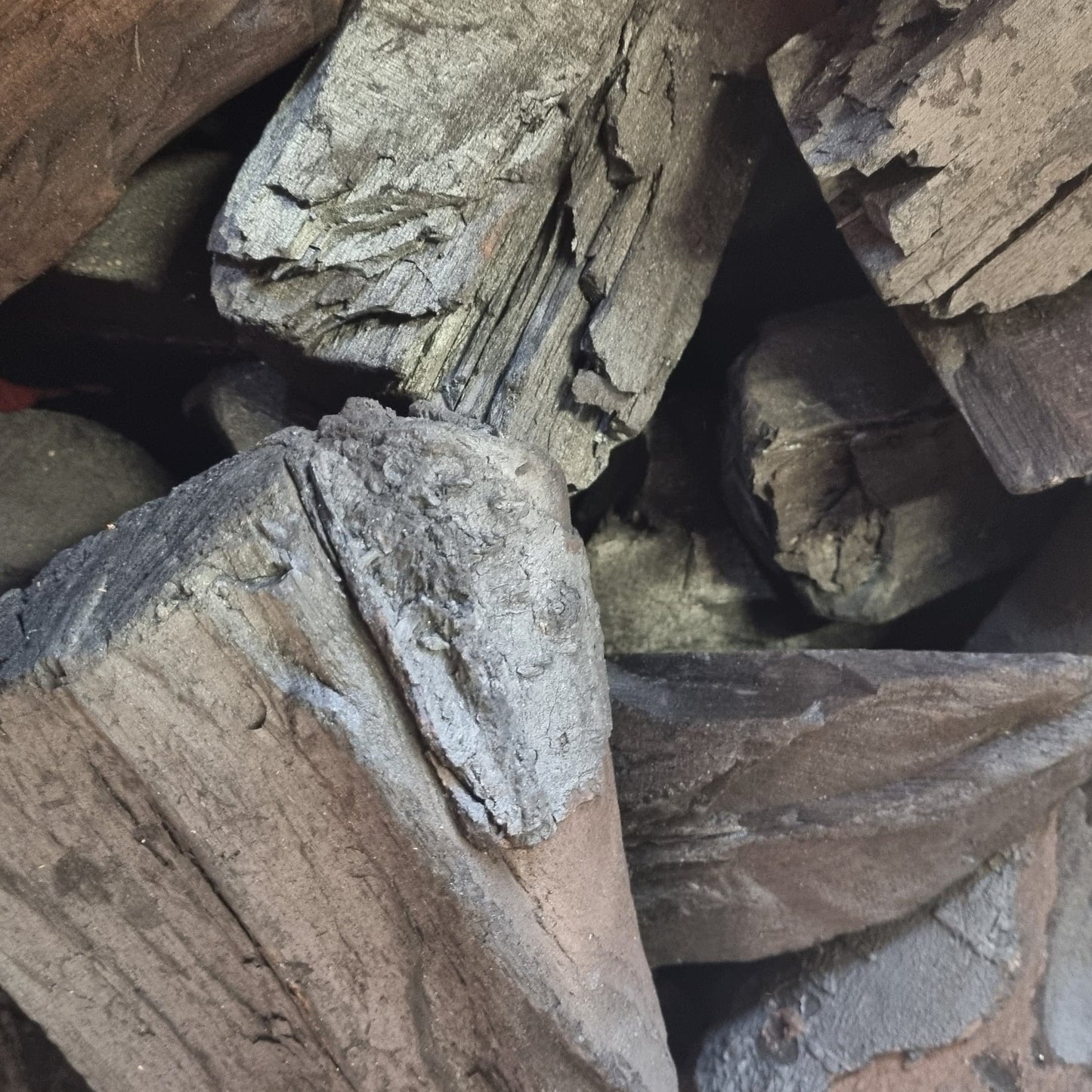 2.5kg Restaurant Grade Lumpwood Charcoal Box